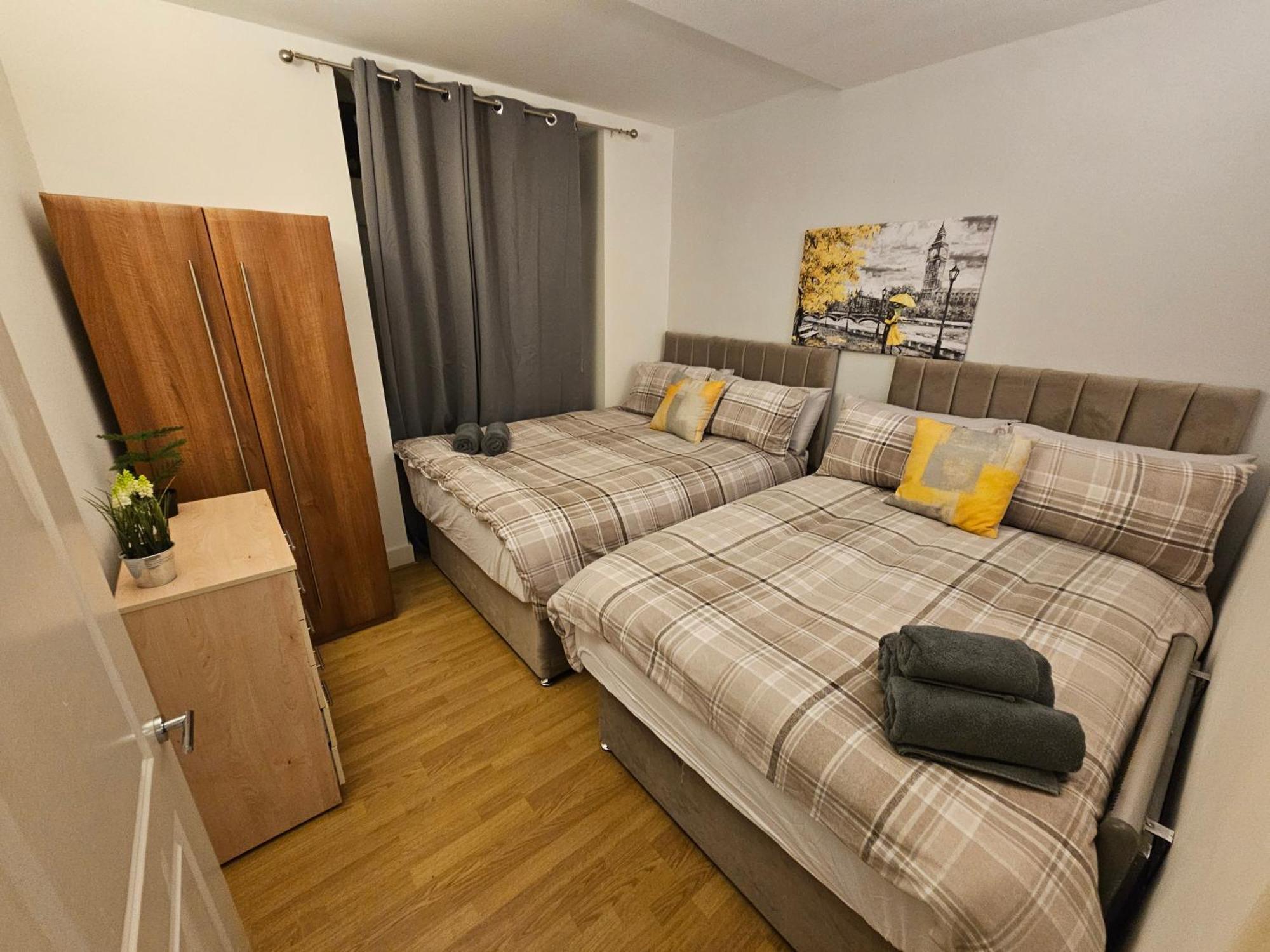 2bdr Islington Close To Station Londen